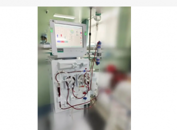進口國產尿毒癥透析機器多少錢一臺？